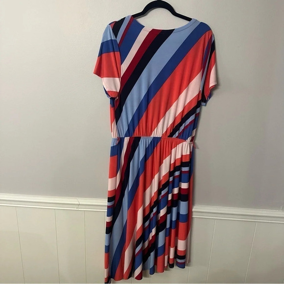 Lane Bryant Short Sleeve Striped Asymmetrical Hem Midi Dress Size 14/16 GUC - Picture 9 of 9